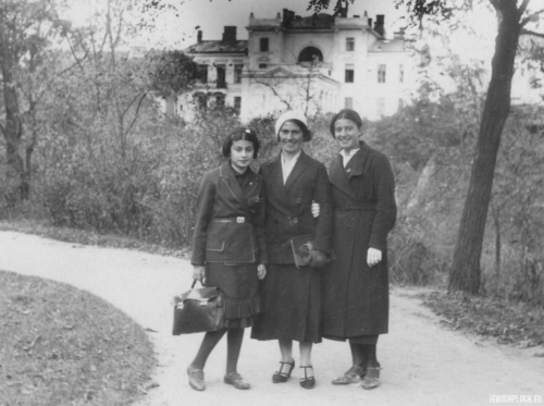 Nauma, Ruchla and Syma, Płock, before 1934